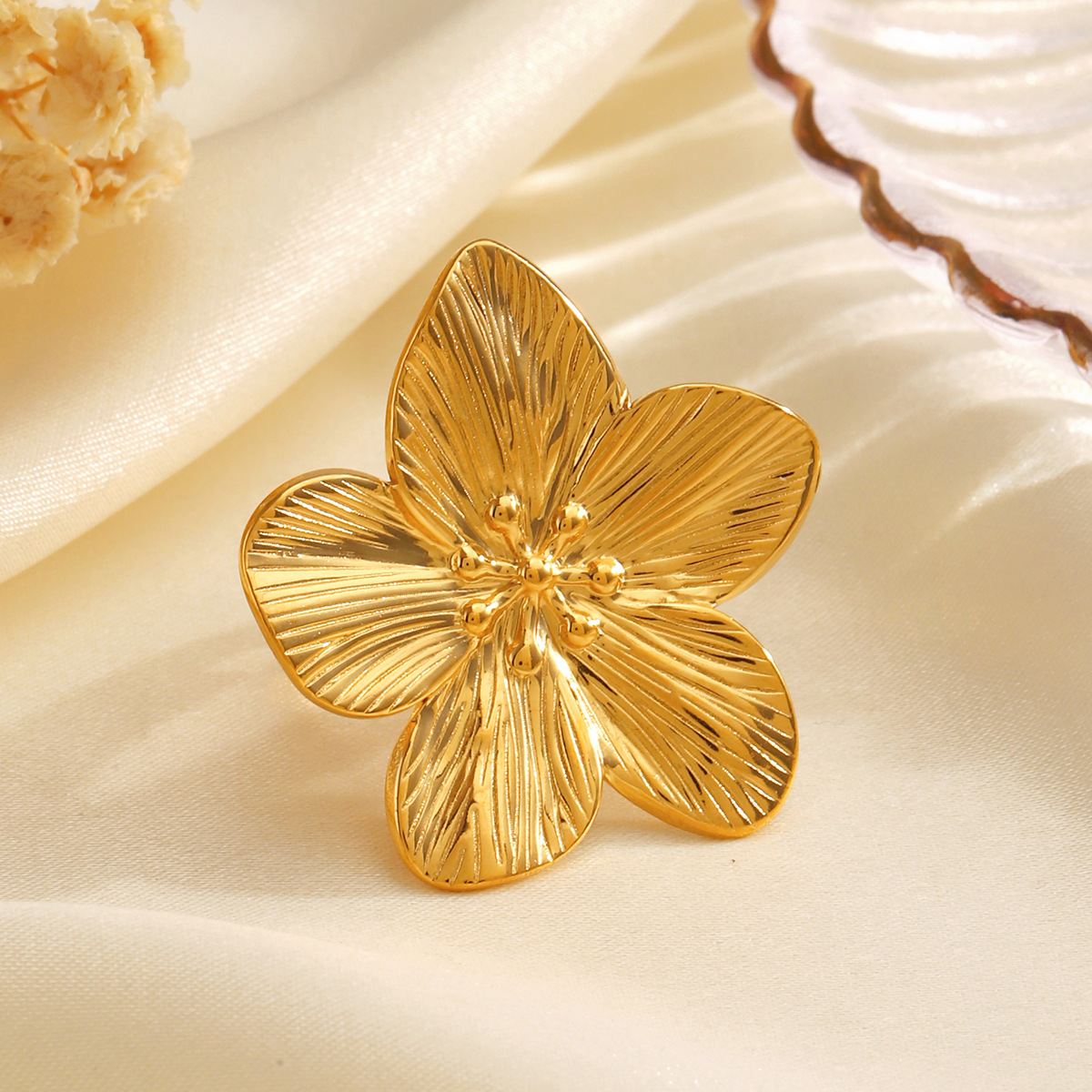 Bague HAWAII – Grande fleur dorée en acier inoxydable