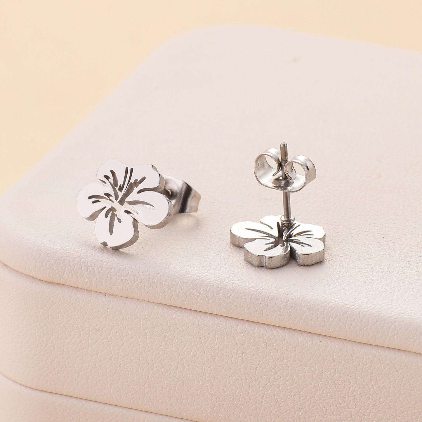 Boucles d'oreilles Fleur hibiscus ZOE en acier inoxydable