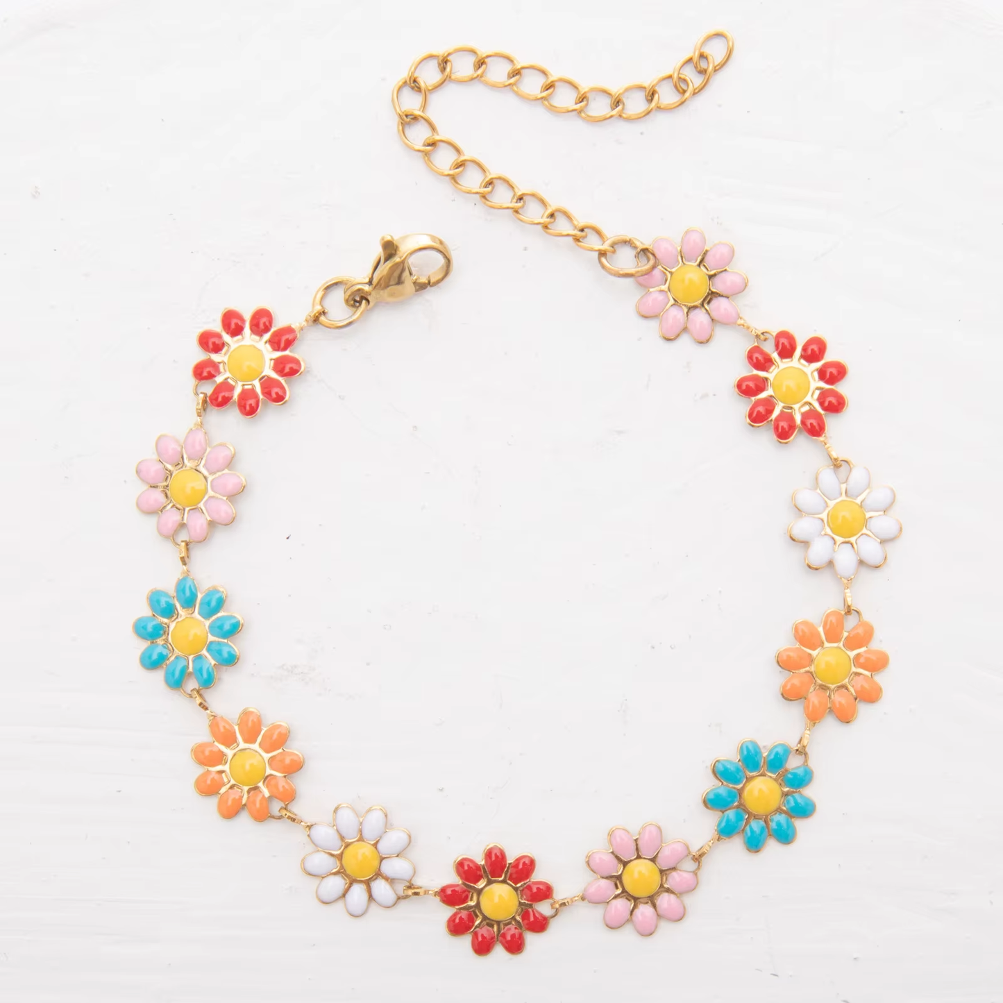 Bracelet femme en acier inoxydable doré avec petites fleurs marguerite multicolores, style bohème élégant