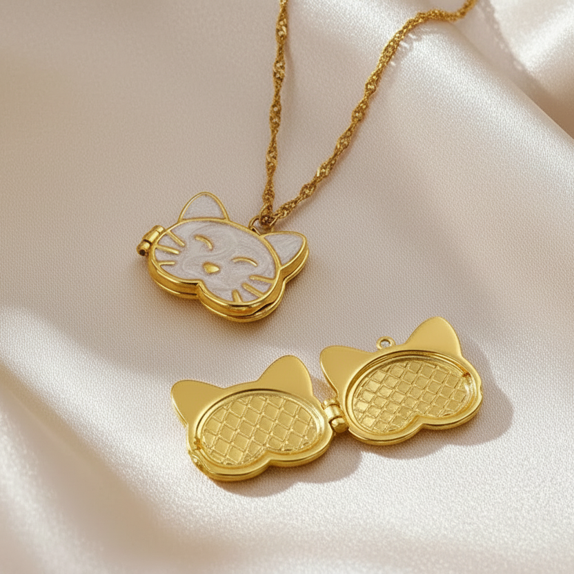 Collier doré en acier inoxydable, fine maille torsadée, pendentif tête de chat ouvrant émaillé blanc