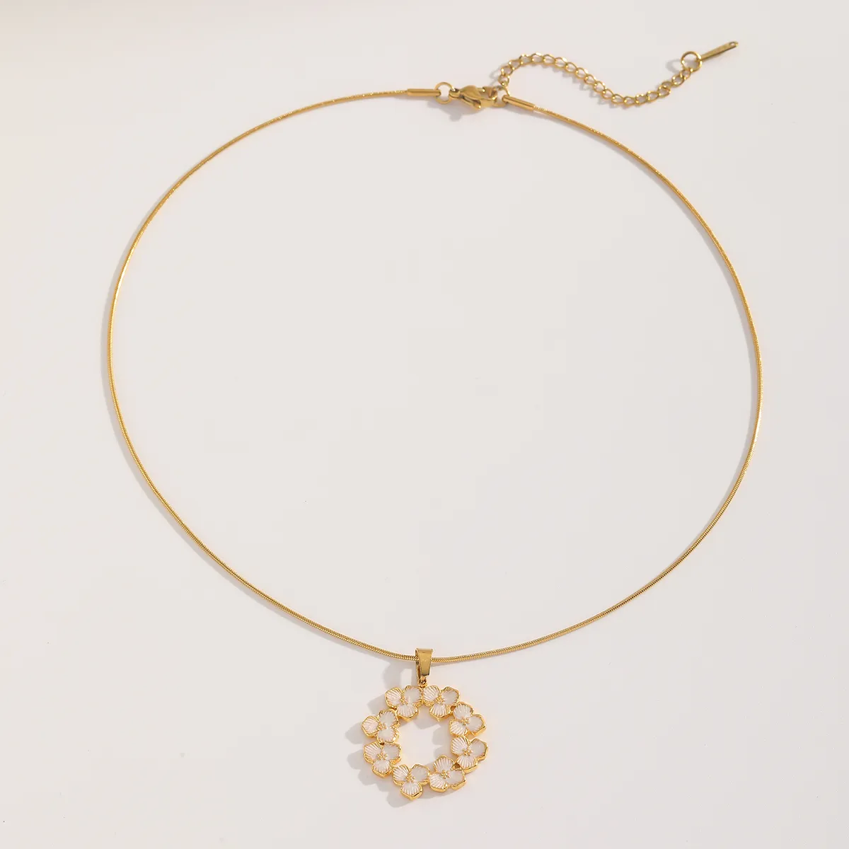 Parure Fleurs MELODY en acier inoxydable – Collier et Boucles d'oreilles assorties