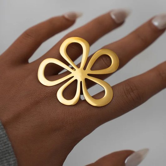 Bague DAYANA – Grande fleur dorée en acier inoxydable