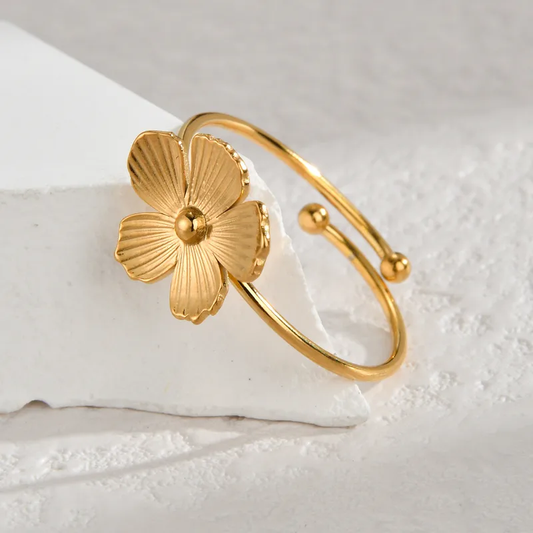 Bague JULIETTE – Fleur dorée en acier inoxydable