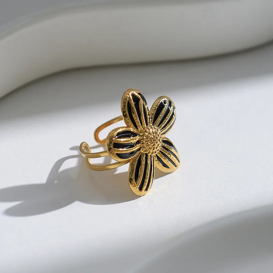 Bague KENYA – Fleur noire ou blanche dorée en acier inoxydable