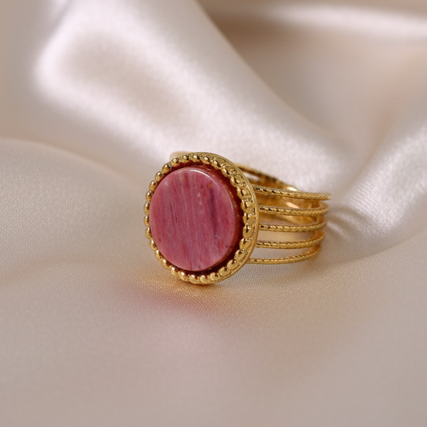 Bague dorée en acier inoxydable avec pierre naturelle Rhodochrosite.