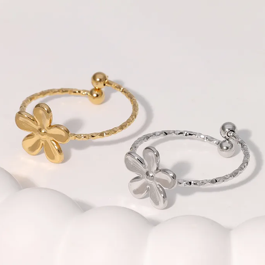Bague Fleur CHLOE –  Acier inoxydable doré ou argenté