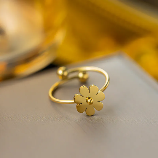 Bague Fleur EDEN – Acier chirurgical doré