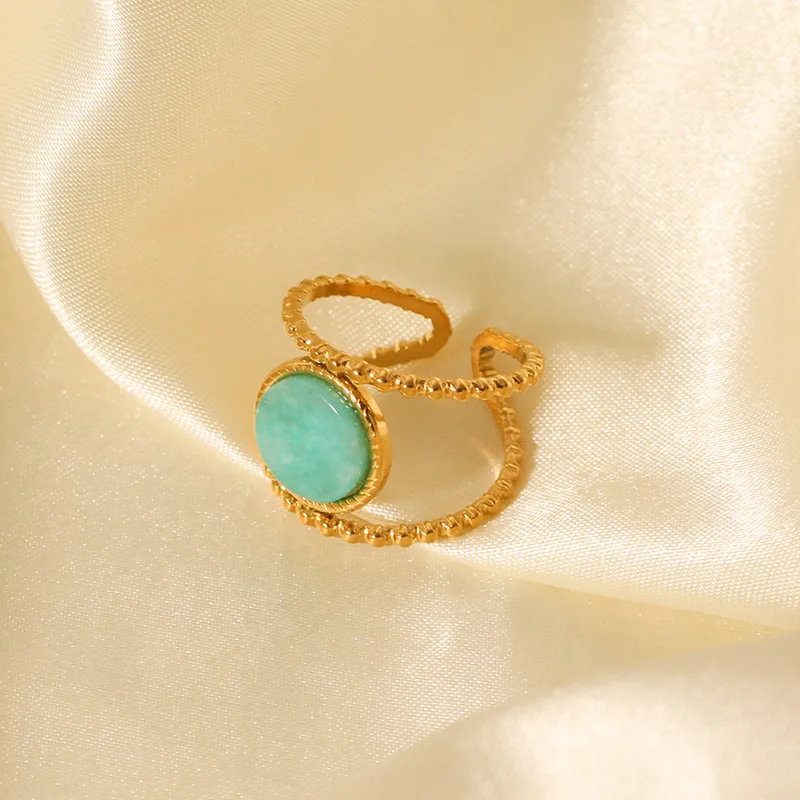 Bague ELLA – Amazonite naturelle et acier inoxydable doré