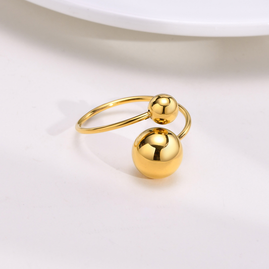 Bague LEONOR – Perles dorées en acier inoxydable