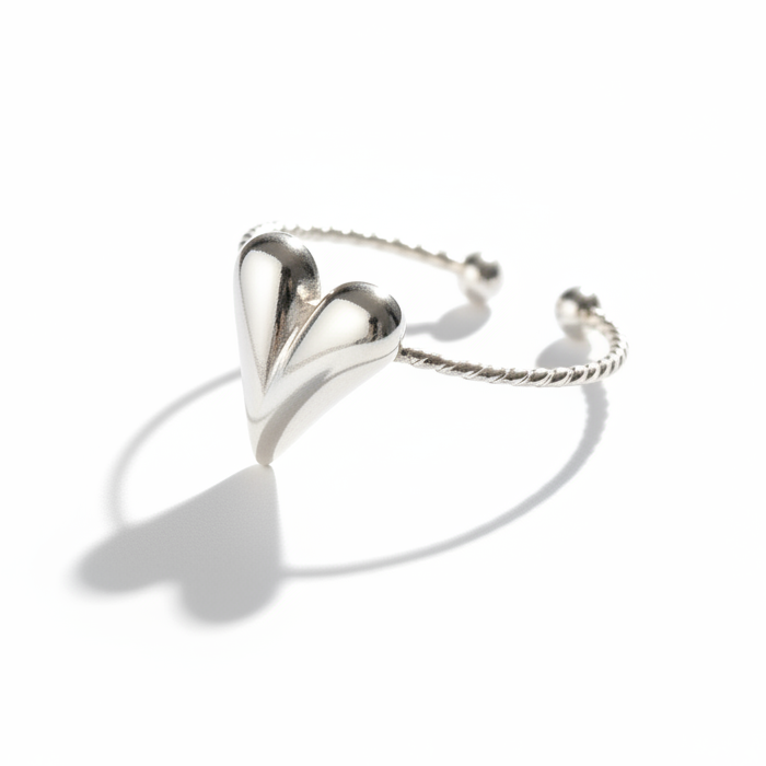 Bague coeur en acier inoxydable 316L argenté.