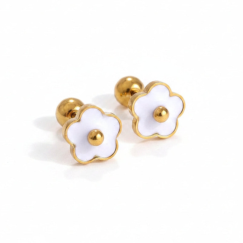 Boucles d’oreilles fleur 5mm en acier inoxydable 316L doré émaillé rose, avec fermoir boule.