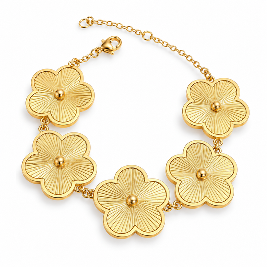 Bracelet en acier inoxydable 316L doré orné de 5 grandes fleurs gravées.