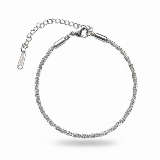 Bracelet argenté brillant en acier inoxydable 316L à maille corde fine.