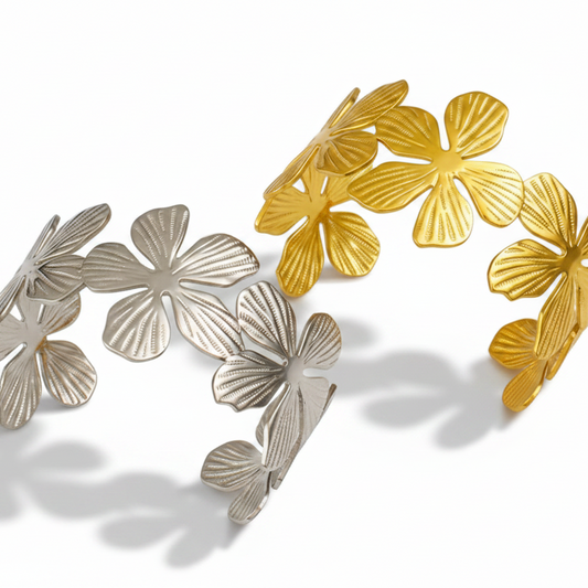 Bracelet manchette à larges fleurs en acier inoxydable 316L doré et argenté.