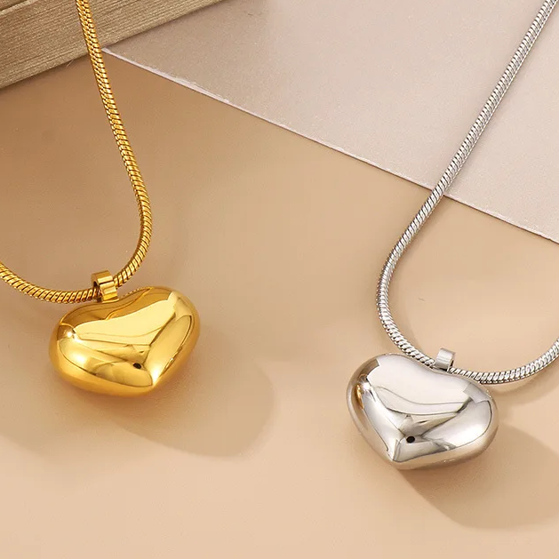 Collier en acier inoxydable maille serpent de 50 cm avec pendentif cœur bombé, doré ou argenté