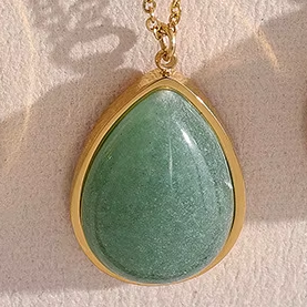 Collier AMAIA – Pierre naturelle AMAZONITE  et acier chirurgical doré