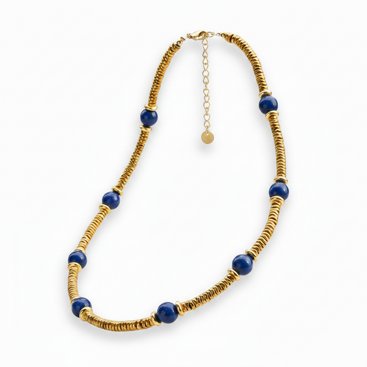 Collier en acier inoxydable 316L doré avec pierres naturelles Lapis-Lazuli.
