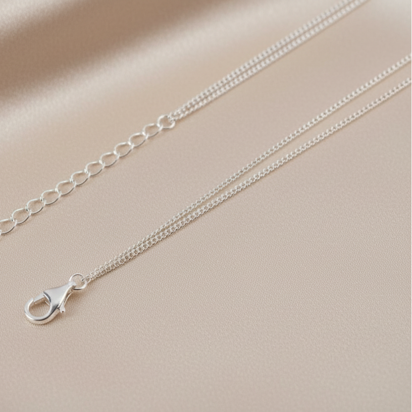 Chaîne de cou double de 40 cm en maille gourmette fine de 1 mm en acier 316L argenté, style chic et minimaliste