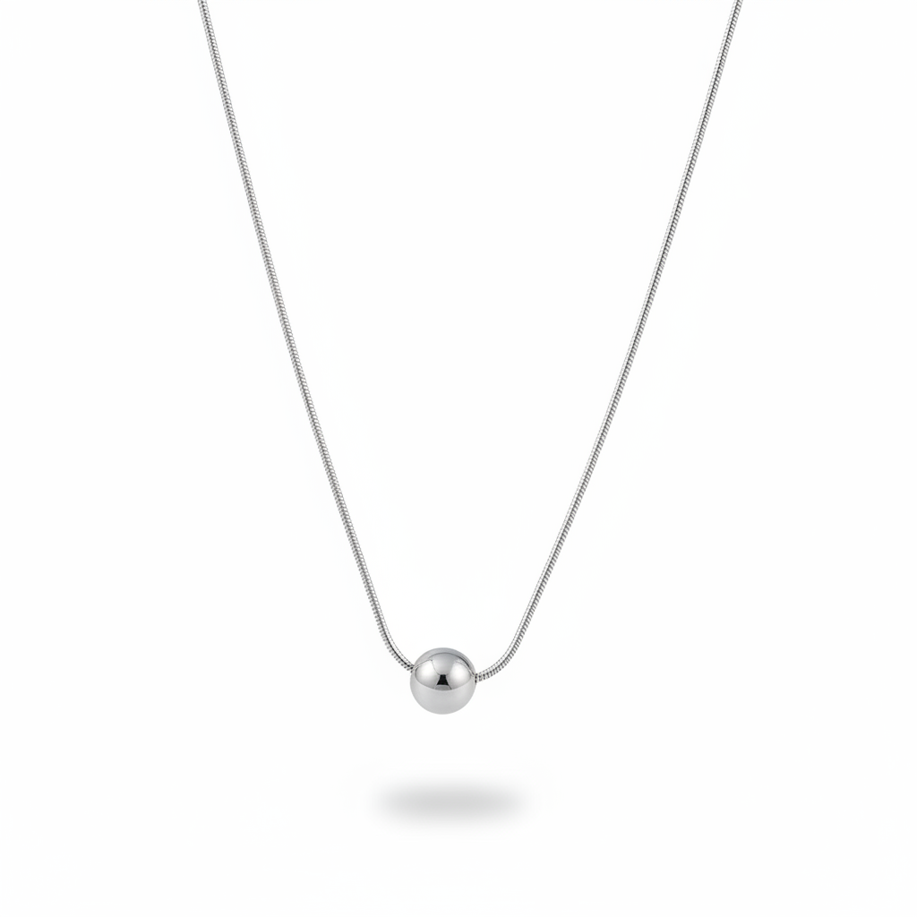 Collier en acier inoxydable 316L à fine chaîne maille serpent et pendentif grande perle en acier argenté.