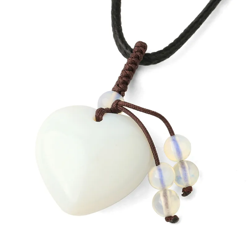 Collier pendentif cœur en opale naturelle, style bohème – Swann Bijoux en Guadeloupe