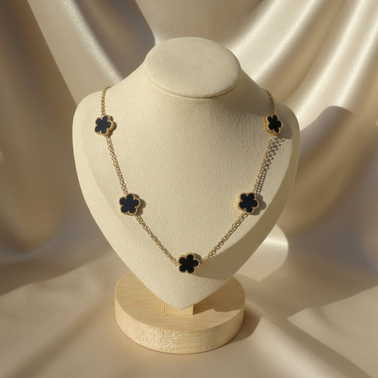 Collier doré en acier inoxydable avec 5 petites fleurs noires, bijou bohème