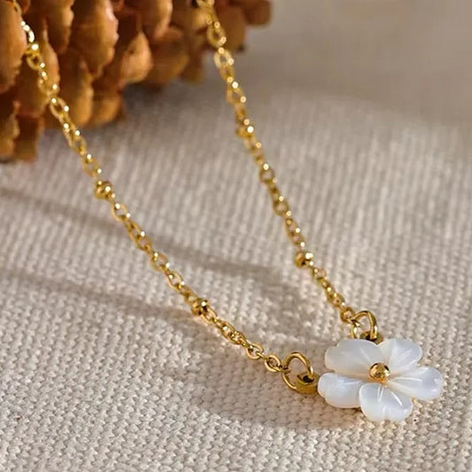Collier Fleur MAYA en acier chirurgical et nacre